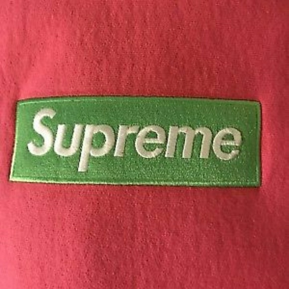 Authentic FW17 Supreme Box Logo Hooded Sweatshirt - Picture 4 of 8